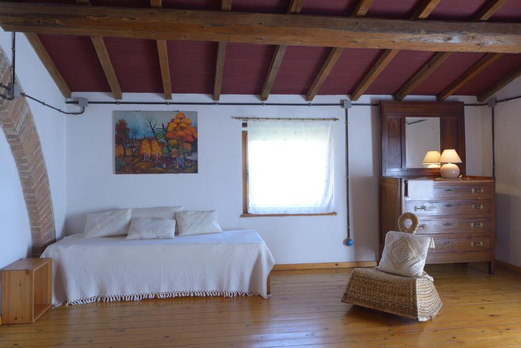Agriturismo Borgo Del Papa Badia  Екстериор снимка