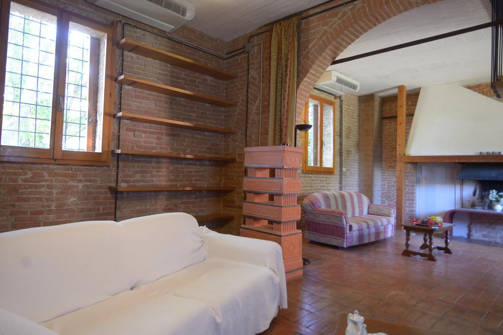 Agriturismo Borgo Del Papa Badia  Екстериор снимка