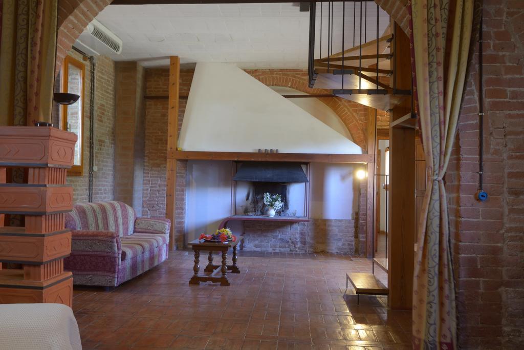 Agriturismo Borgo Del Papa Badia  Екстериор снимка