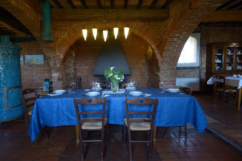 Agriturismo Borgo Del Papa Badia  Екстериор снимка