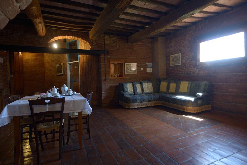 Agriturismo Borgo Del Papa Badia  Екстериор снимка